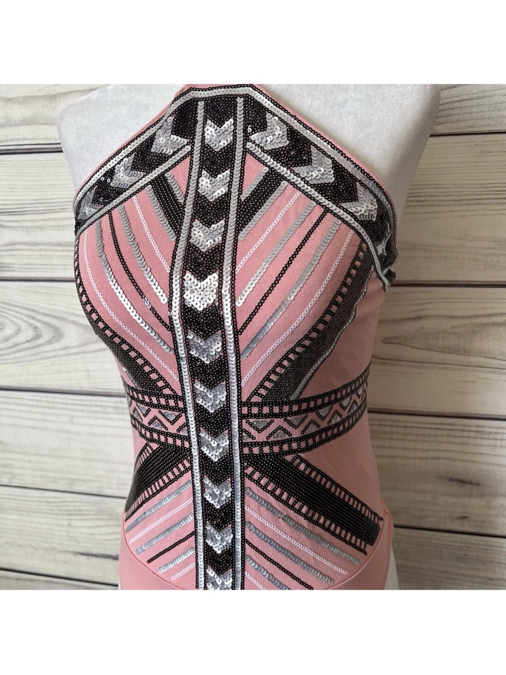 Express Pink and Black Geometric Halter Camisole - Picture 2 of 5